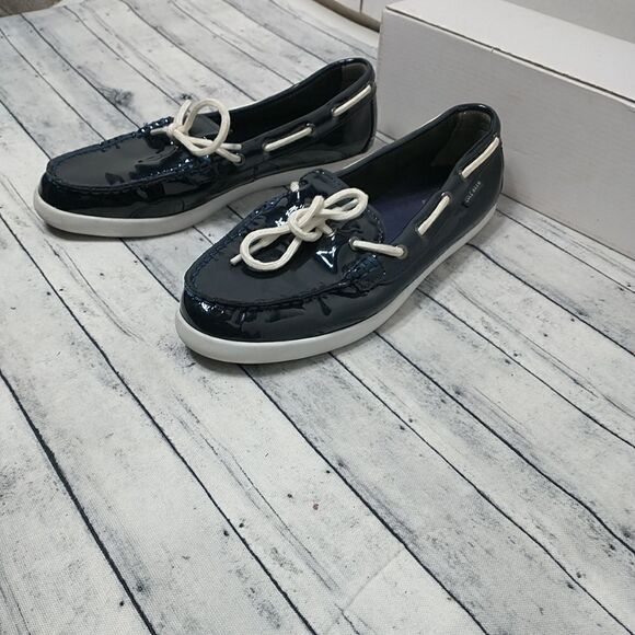 Cole Haan  Women's Patent Leather Navy Slip on Loafer Shoes, Size 8.5B - Picture 9 of 9